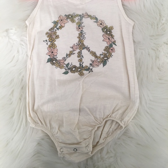 ❌ SOLD ❌ Rylee + Cru peace bubble - Picture 2 of 2